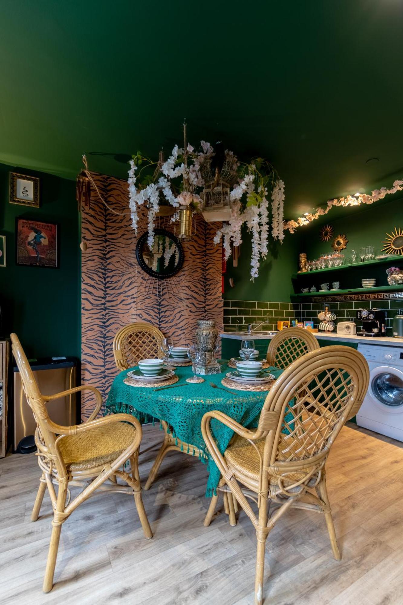 Apartment The Emerald By
